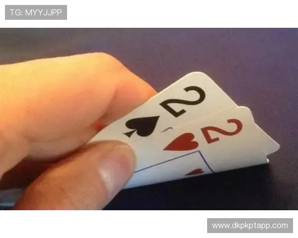 如何正确理解德州扑克顺序表：提升游戏策略的实用技巧与建议