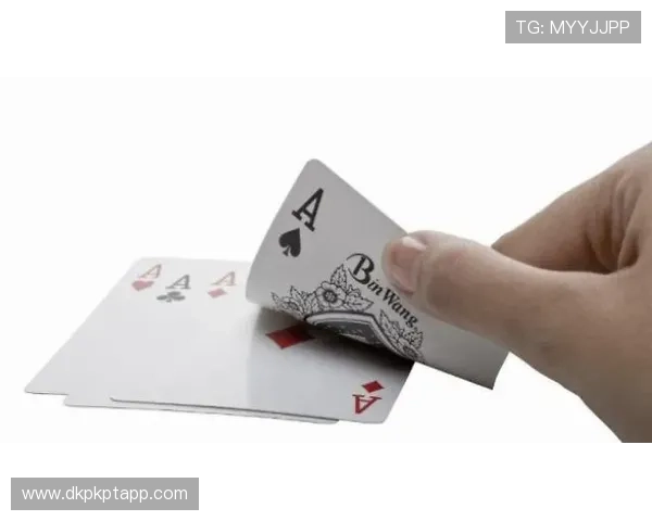 掌握德州扑克、斗地主、五张扑克等多种玩法的详细操作与策略技巧